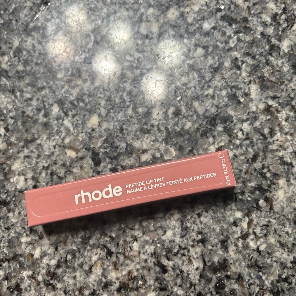 rhode peptide lip